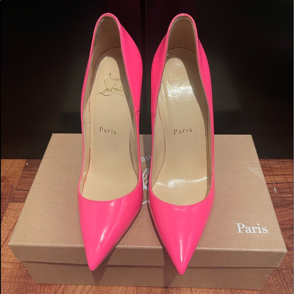 Christian Louboutin SHOCKING Pink Patent So Kate Size 37 *Like New*